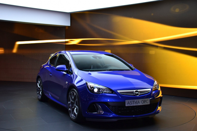 Opel Astra OPC 2012 už zná svou cenu, dynamické parametry ale nikoli
