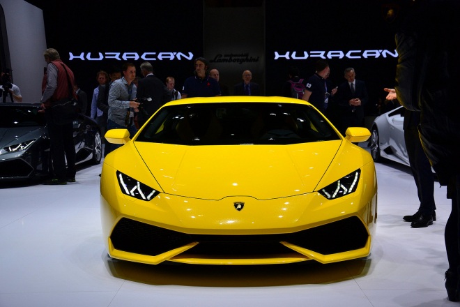 Šéf Lamborghini odmítá hybridní supersport, byl by prý příliš snadnou kořistí