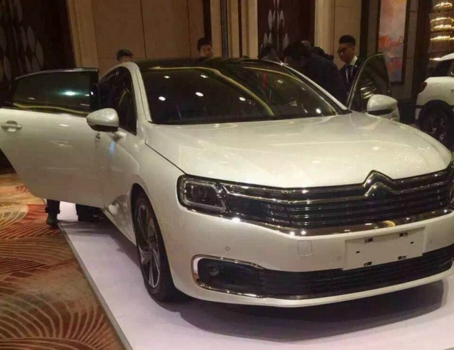 Citroën C6 je zpátky, nevýrazným designem zkusí okouzlit pouze někoho