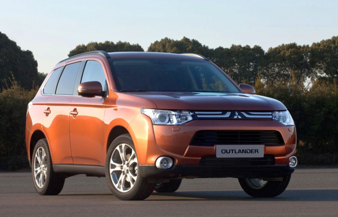 Mitsubishi Outlander 2012: třetí generace SUV demaskována, bude i hybrid
