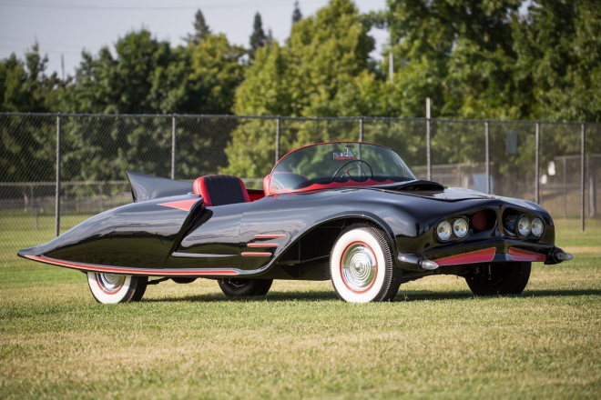Úplně první Batmobil se prodal za 3 miliony Kć, zlomek ceny seriálového originálu