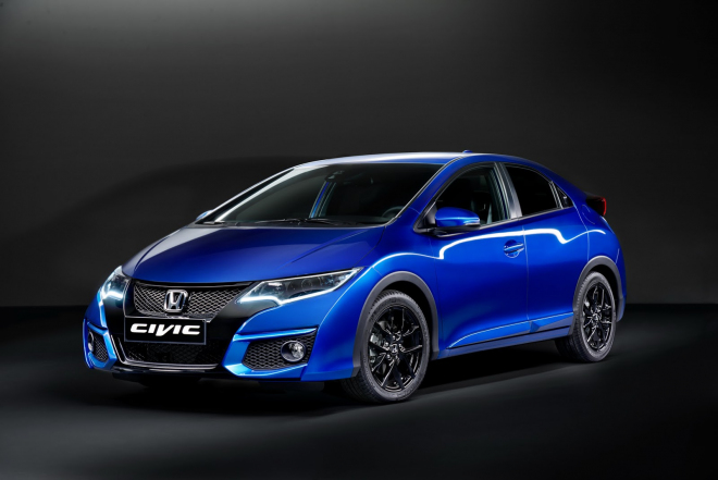 Honda Civic 2015: facelift přinesl nová světla, verze Sport napovídá Type-R