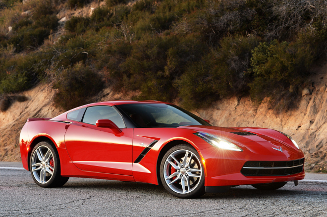 Chevrolet Corvette C7 2015: Z51 je s 8st. automatem na stovce za 3,7 s