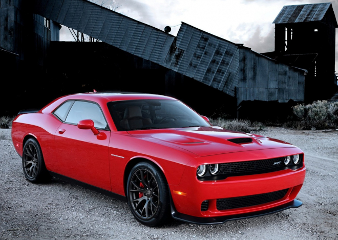 Dodge Challenger SRT Hellcat 2015: nejsilnější V8 Chrysleru má přes 600 koní