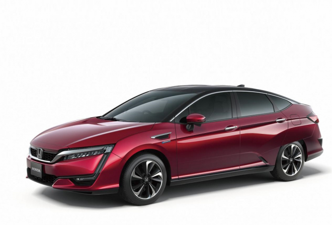 Honda FCV se ukázala v produkční verzi, už nevypadá jak ze Star Treku