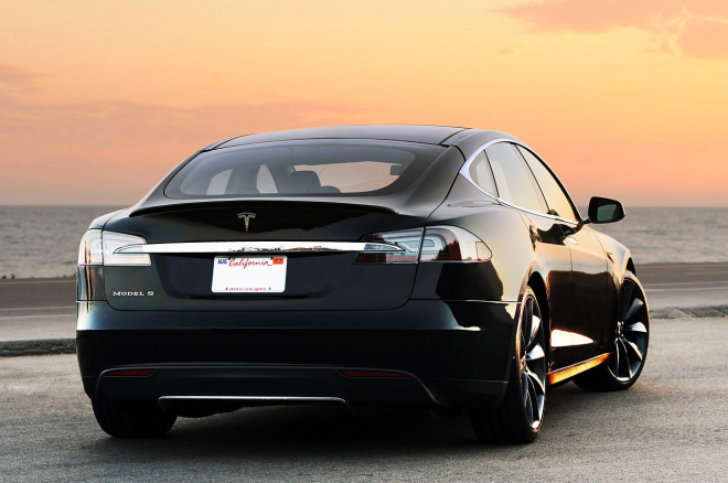 Tesla bude jednou prodávat miliony aut ročně, říká Elon Musk