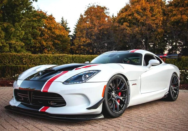 Nový Dodge Viper ACR míří do výroby, čekejme karbon a drastickou dietu (+ video)