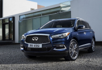 Infiniti QX60 2016: facelift SUV osvěžil hlavně vzhled, technika zůstává