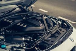 Poslední sbohem: Pět ostrých kompaktů se spalovacími motory si to rozdalo ve sprintu, dva z nich hrají svou vlastní ligu