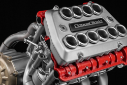 Italové odhalili nový motor s radikální konstrukcí, kterou léta nikdo nepoužil, spalovací motory je pořád kam posouvat