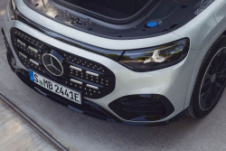 Je libo tanec na Titanicu? Mercedes se raduje z růstu prodejů elektromobilů o 21 tisíc aut, i když celkový odbyt poslaly dolů trojnásobně