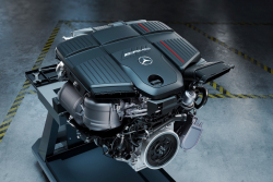 Mrtvý: Absurdní čtyřválec v Mercedesech AMG skončil, náhrada má víc válců, víc objemu, míň elektromotorů a míň baterek