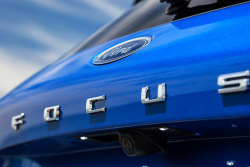 Ford už v krizi chystá náhradu za zaříznutý Focus. Zkuste se nesmát. Anebo nebrečet