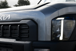 Kia přiznala, že její mimořádně ošklivou novinku lidé nekupují, přesto ji odmítá rychle změnit