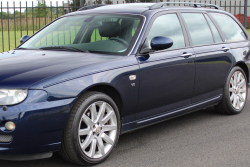 K mání je zapomenutý osmiválcový kombík s manuálem od značky, která dnes válcuje prodeje v Česku, je to lákavá vzácnost