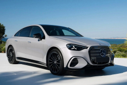 Aby to nezapadlo: Nový Mercedes třídy C jako barokní kostel nejen vypadá, ale i váží