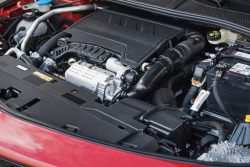 Stellantis kompletně otáčí hru. Do nabídky vrací diesely, protože přesně chápe jejich výhody a současné možnosti