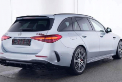 Downsizingem zabitý Mercedes C63 od AMG ničí majitele brutálním poklesem hodnoty, po roce a 15 tisících km stojí polovinu