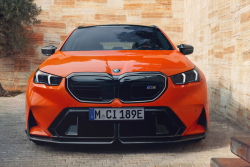 Tohle video ze Severní smyčky Nürburgringu říká o novém BMW M5 vše. A hezká podívaná to není