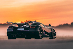 &bdquo;Ukradené&rdquo; superauto vazebně stíhaného pilota Formule 1 se najednou objevilo v prodeji za 240 milionů. Říká to vlastně vše