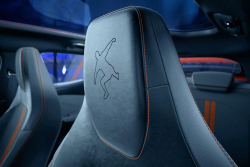 Ford zkouší zachránit svůj elektrický propadák s pomocí kdysi slavného fotbalisty. Ví ale ještě někdo, kdo to vůbec je?