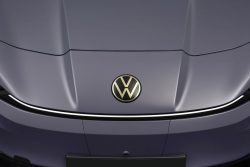 VW poslal k ledu další dvě elektrické novinky včetně nového Golfu, jednoduše mu na ně došly peníze