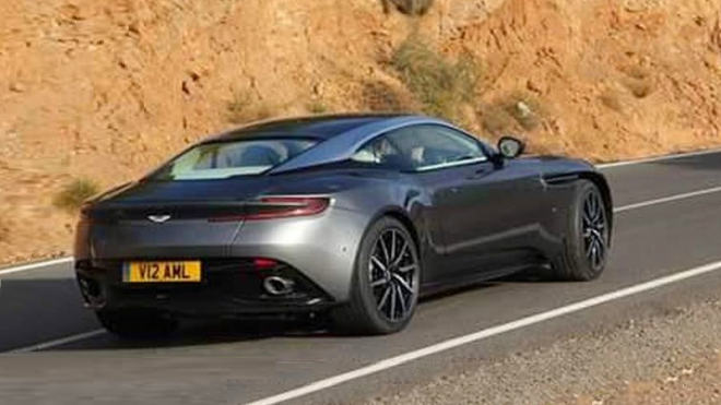 Aston Martin DB11 nafocen bez maskování, při natáčení oficiálního videa