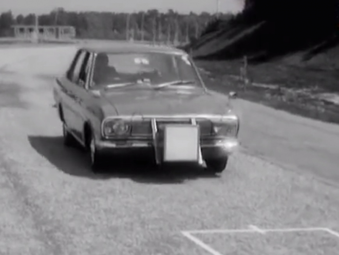 Vozy s autopilotem nejsou nic nového, tento vznikl už v roce 1971 (video)