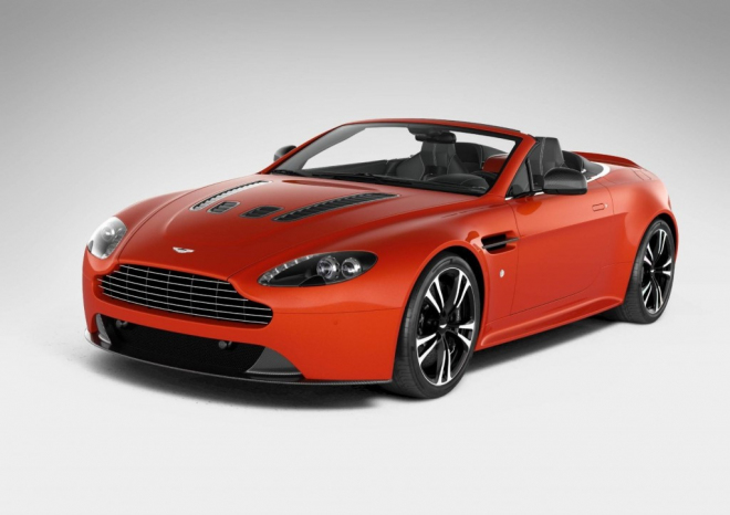 Aston Martin V12 Vantage Roadster: otevřený dvanáctiválec je konečně tu