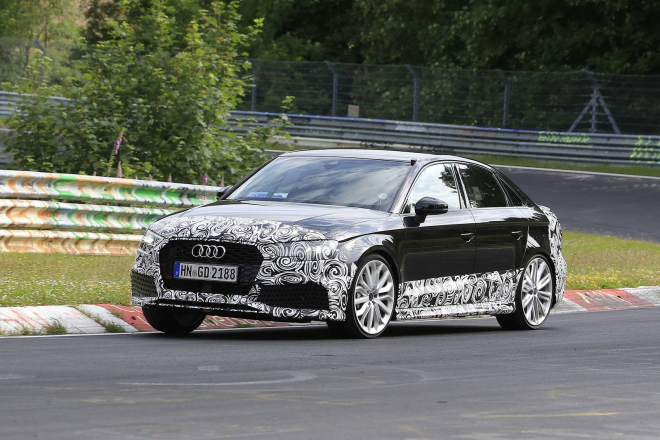 Audi RS3 Sedan ladí formu na Ringu, s 400 koňmi vypadá i zní kurážně (video)