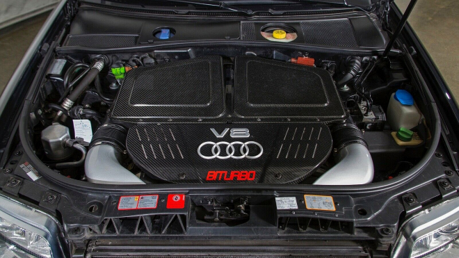 K mání je dodnes pořádně nejeté Audi RS6 z dob výkonových válek Němců, je jako stroj času