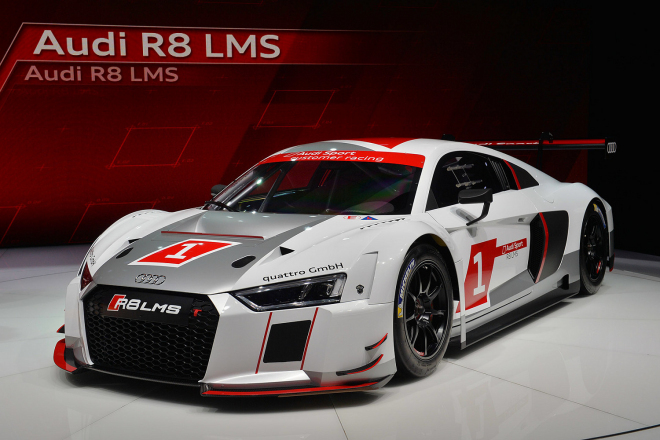 Audi R8 LMS 2015: okruhová verze má 585 koní na 1 225 kg