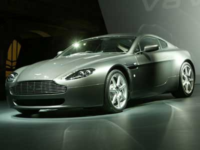Aston Martin omlazuje V8 Vantage