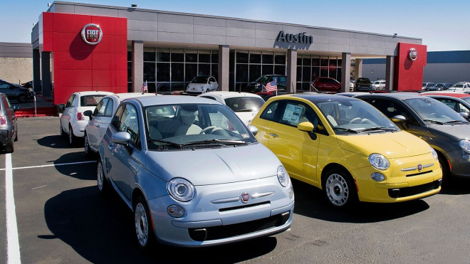 Fiat si zlepšuje obchodní výsledky na úkor dealerů, vnutil jim 40 tisíc neprodaných aut