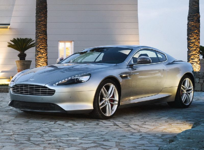 Aston Martin DB9 2013: facelift přináší 517 koní a konec modelu Virage