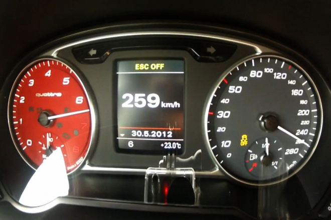 Audi A1 Quattro: takto jede na štěrku a zrychluje k maximální rychlosti (video)