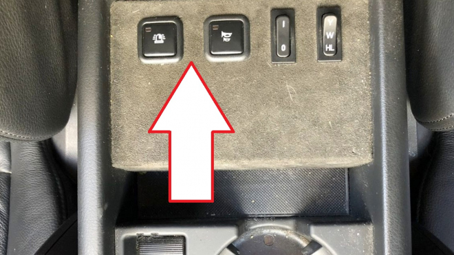 V prodeji se objevilo nejpomalejší Audi A6 s motorem V8, má ale jiné výhody