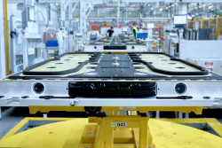 Centrální plánování 2.0 selhává stejně jako to první, bublina baterek pro elektromobily je na pokraji prasknutí