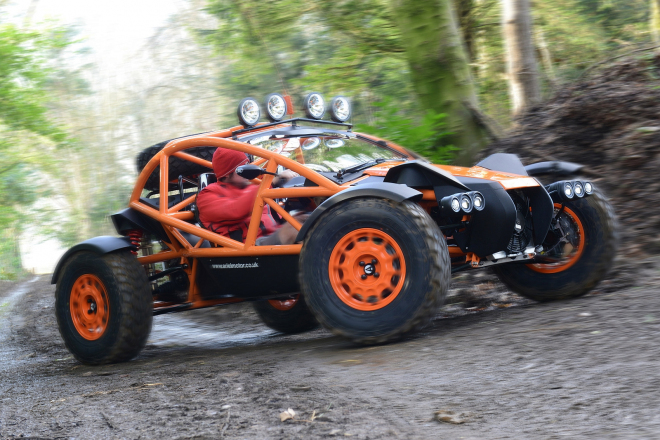 Ariel Nomad plně odhalen. Dá stovku za 3,4 s, ztratit se nemá ani na Dakaru