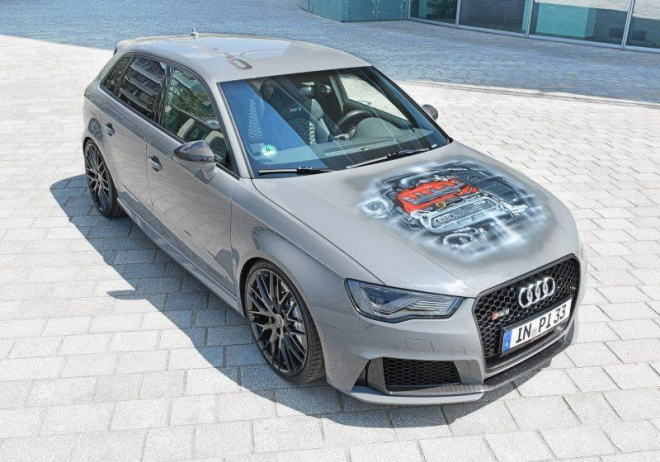 Audi ukázalo RS3 Sportback s karbonovými koly, co to znamená?