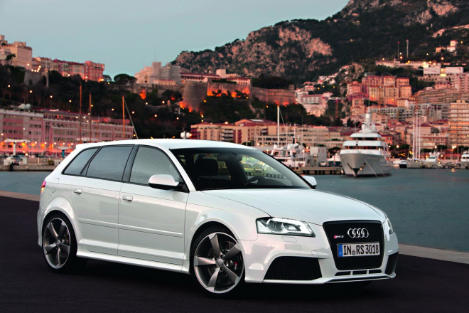 Audi RS3: zuřivý Sportback zavítal do Monaka (nové foto)