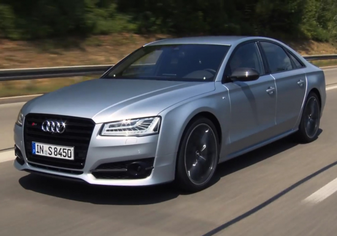 Audi S8 plus s 605 koňmi na prvních videích. Zní kurážně, ale jen občas