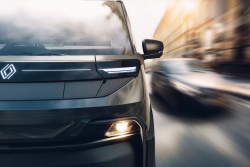 Renault ukázal nový Trafic. Dal mu ohromující design, všechno ostatní jej ale odsuzuje do role propadáku