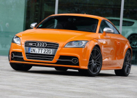 Audi TTS facelift: nová tvář „eSka” odhalena