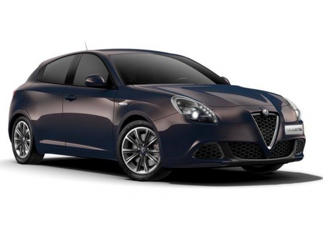 Alfa Romeo Giulietta 2016: facelift odhalen únikem, knír má jen v náznaku