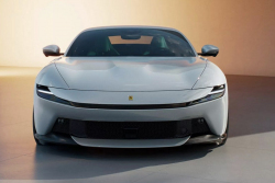 Toto není nová Toyota, ale bizarně modernizované Ferrari. Ze všeho nejvíc se na něm změnilo jméno