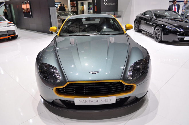 Aston Martin V8 Vantage N430 a DB9 Carbon: zušlechtění Britové míří do Ženevy