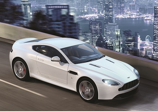 Aston Martin Vantage a Rapide S 2016: DB9 GT není jedinou novinkou