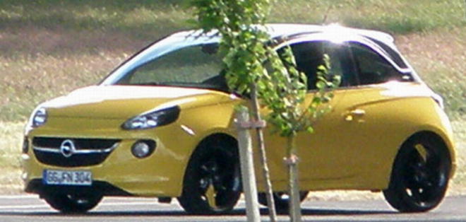 Opel Adam znovu nafocen bez maskování, tentokrát pořádně