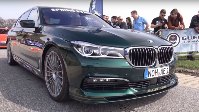 Majitel dvoutunového BMW 7 na sprintech zkazil den všem. Byl k neporažení